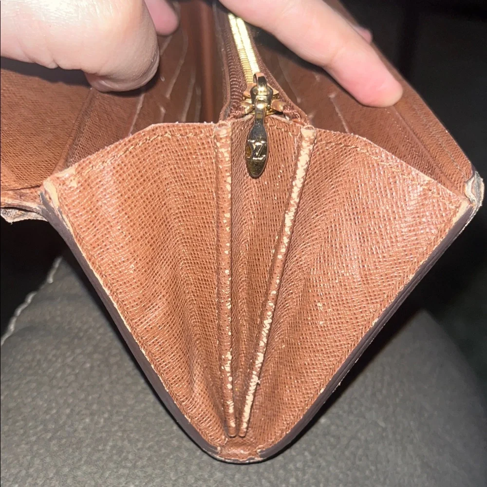 Louis Vuitton Monogram Turnlock Wallet